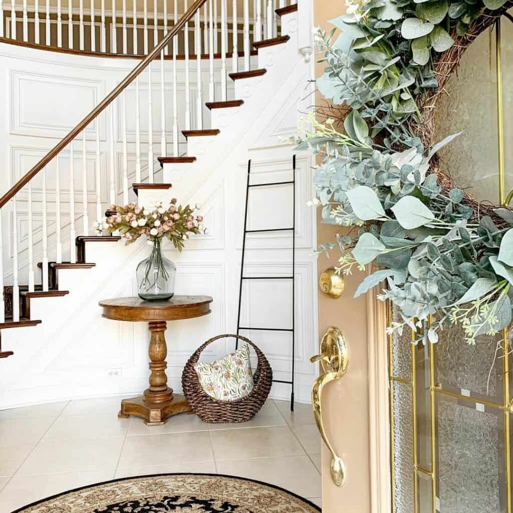 Modern Farmhouse Entryway Décor - Soul & Lane