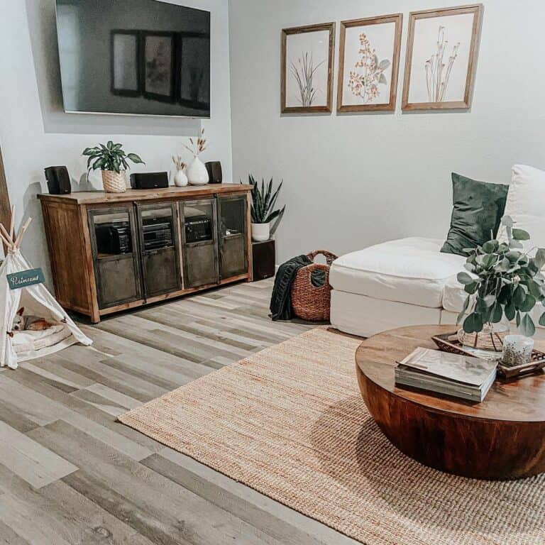 Modern Farmhouse Living Room With Wooden Table