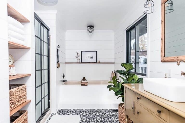 Modern Farmhouse Master Bathroom