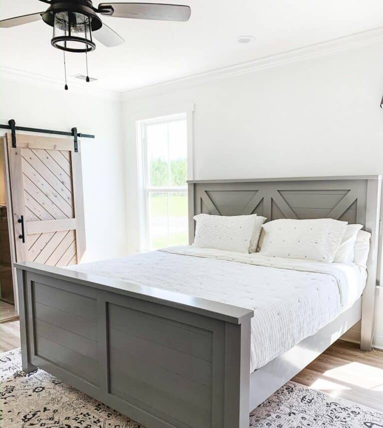 Modern Farmhouse With Rustic Accents