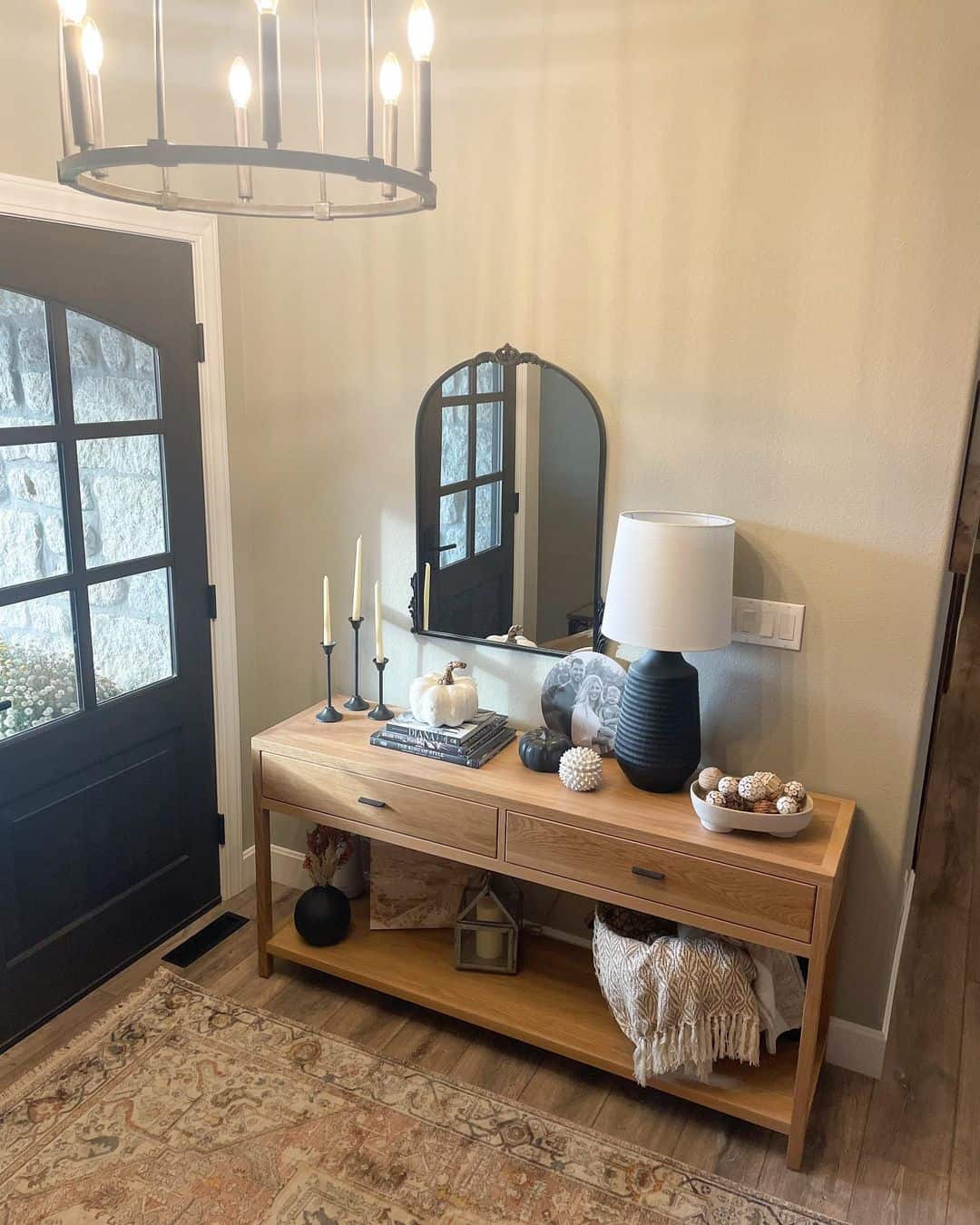 Modern Foyer Table Décor Soul & Lane