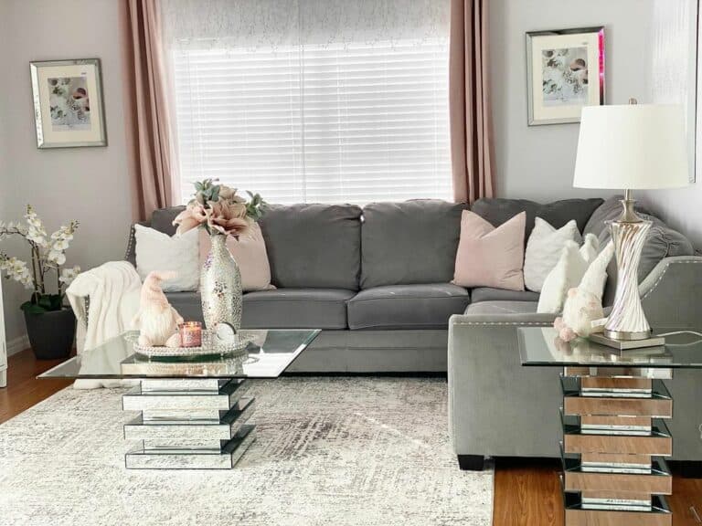 Modern Living Room Ideas With a Feminine Spin