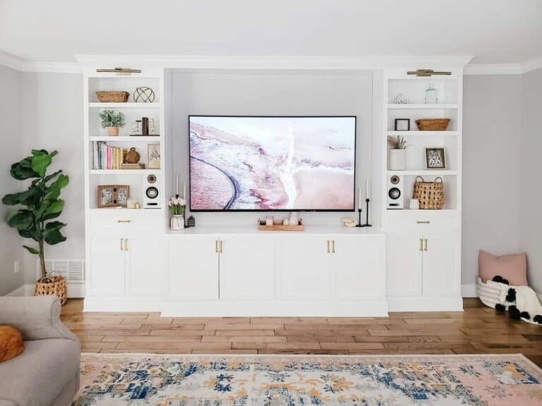 Modern White Built-in TV Entertainment Center Ideas