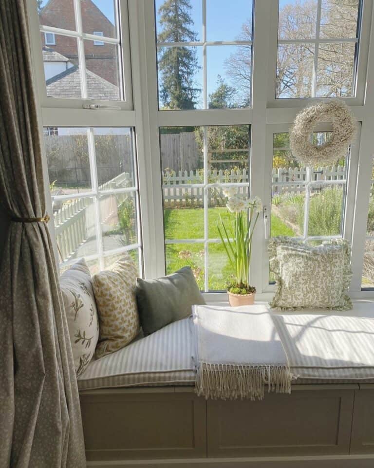 Green window seat deals