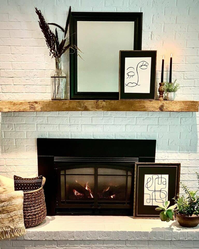 Modern and Eye-catching Black-and-White Stone Fireplace