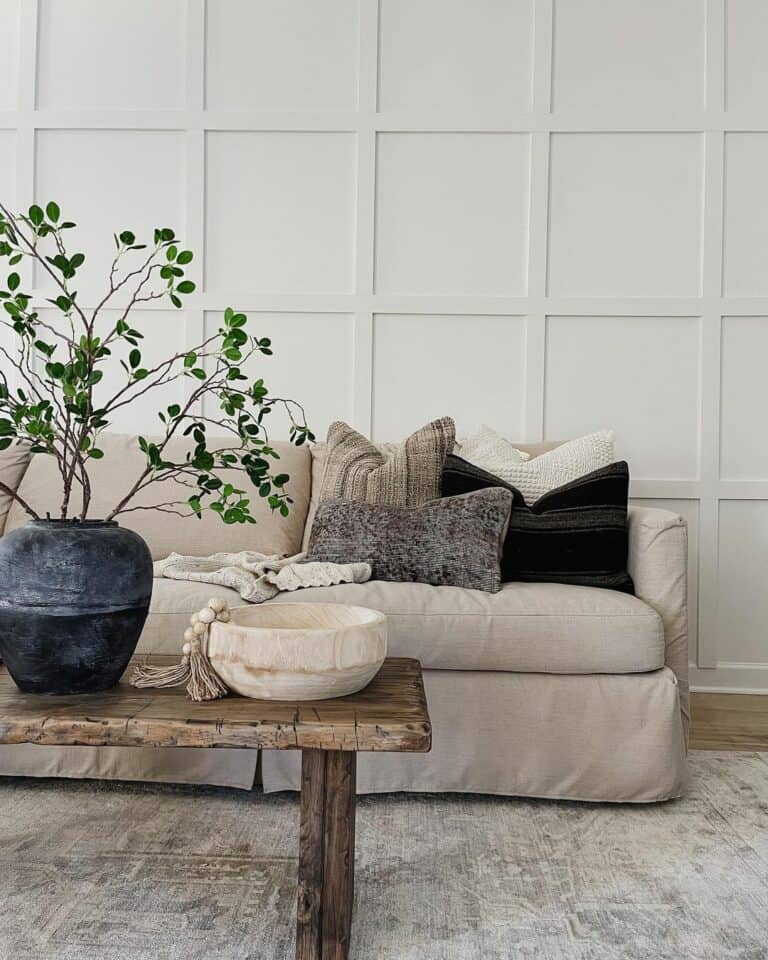Natural Décor and a Grid Wall