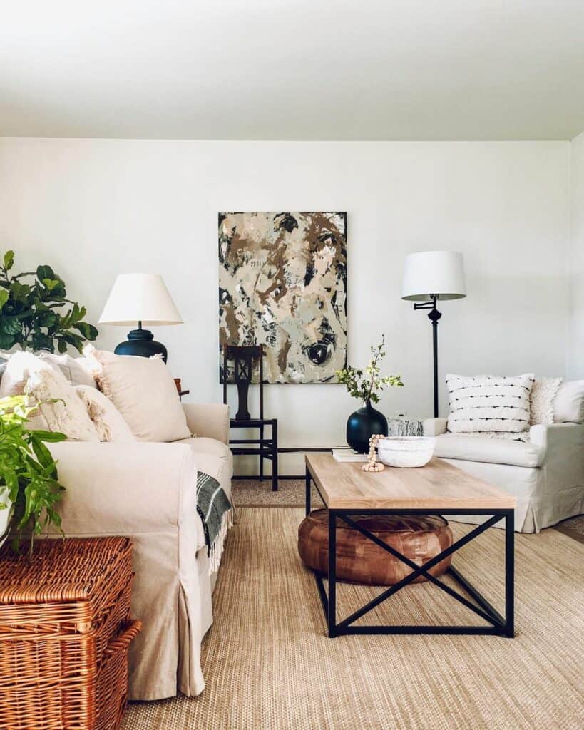Neutral Color-scheme Living Room Décor