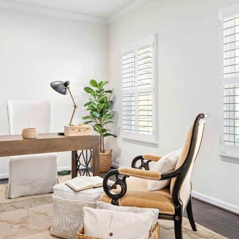 Neutral Farmhouse Office Décor