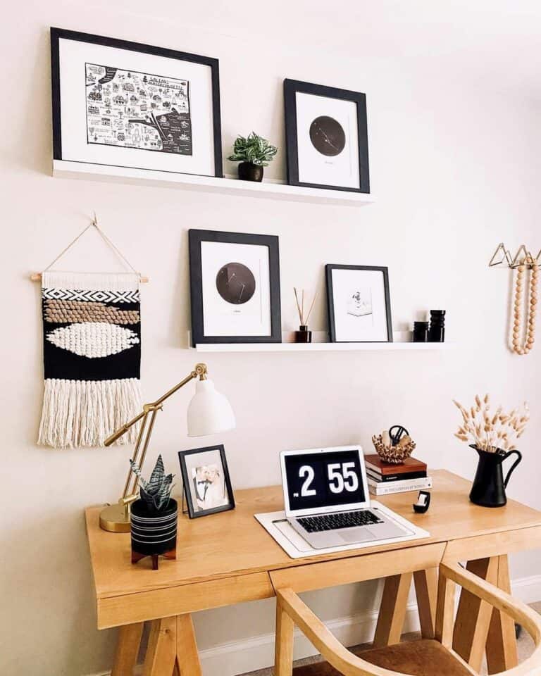 Neutral Office With Black and White Theme