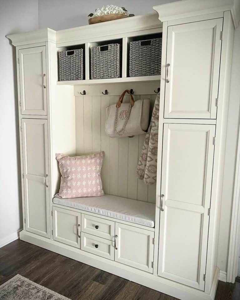 Off-white Mudroom Lockers With Bench