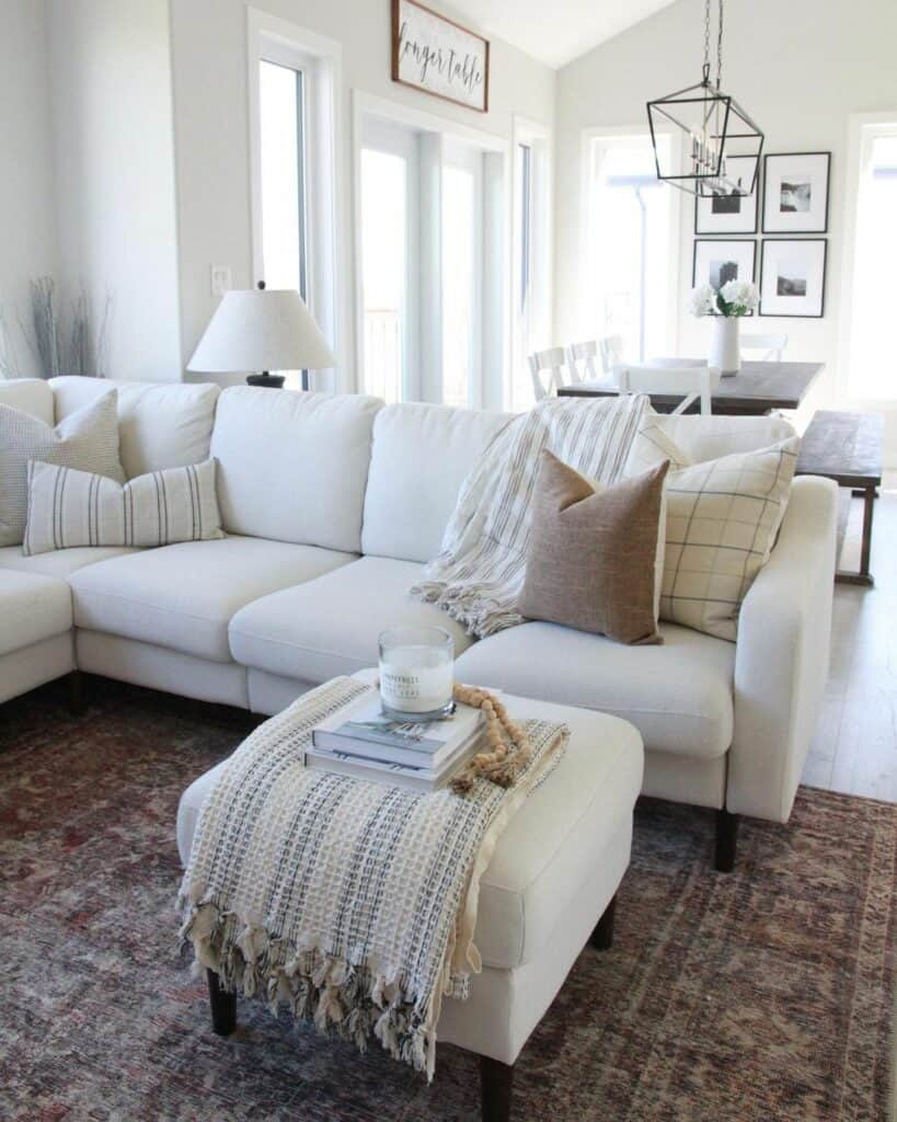 36 Open Living Room Ideas to Create a Balanced Space