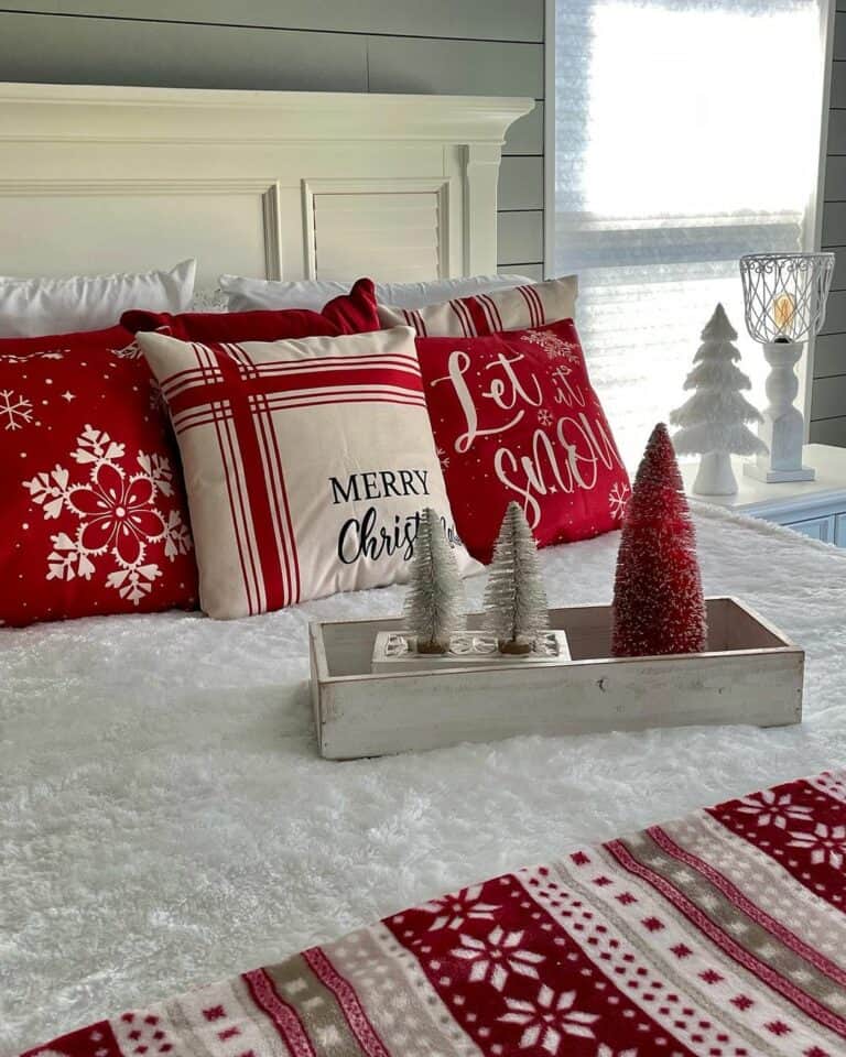 Red and White Christmas Bedding