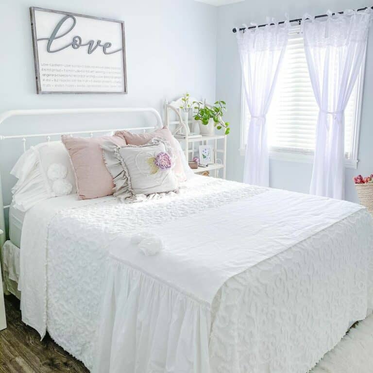 Romantic Simplicity in Master Bedroom