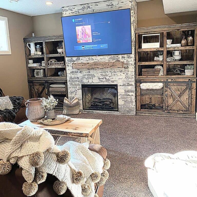 Rustic Farmhouse Living Room With Wooden Built-in Shelves