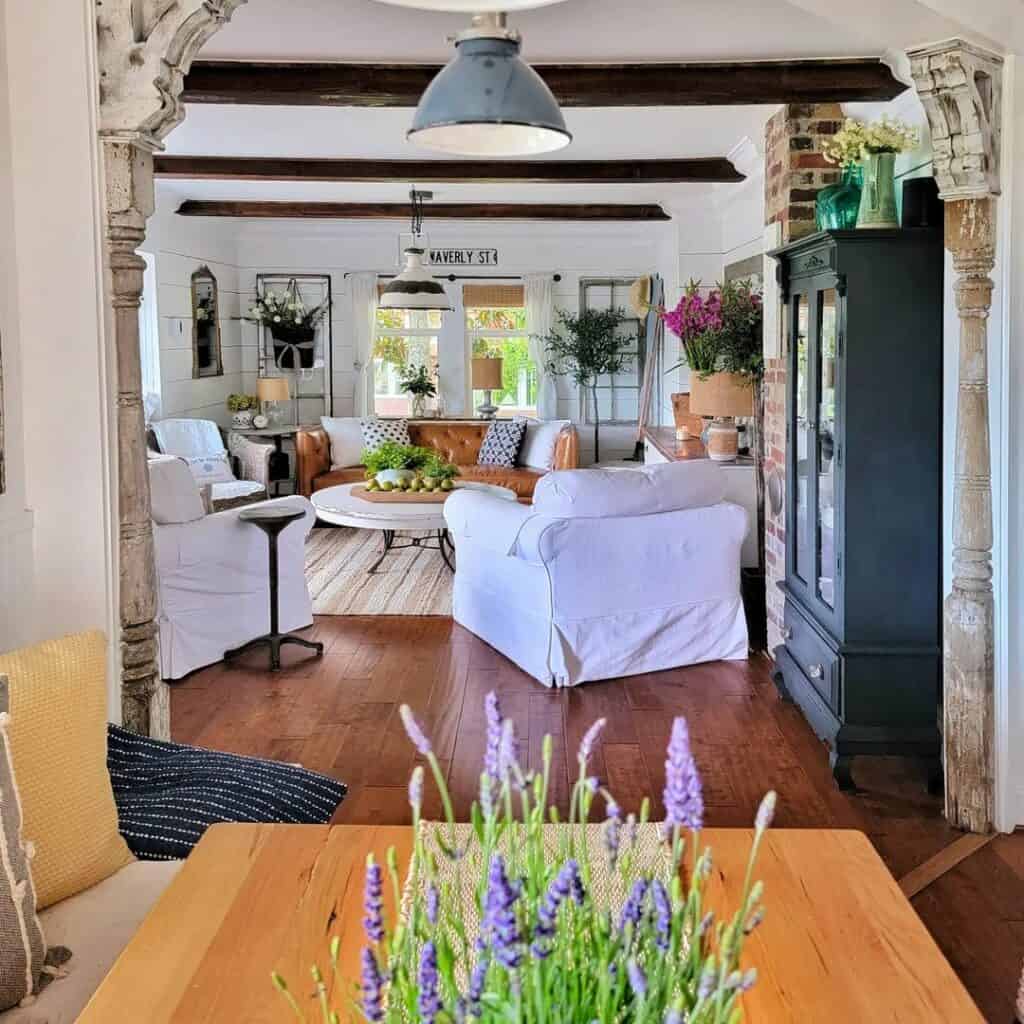 Rustic Living Room Entrance With Corbels