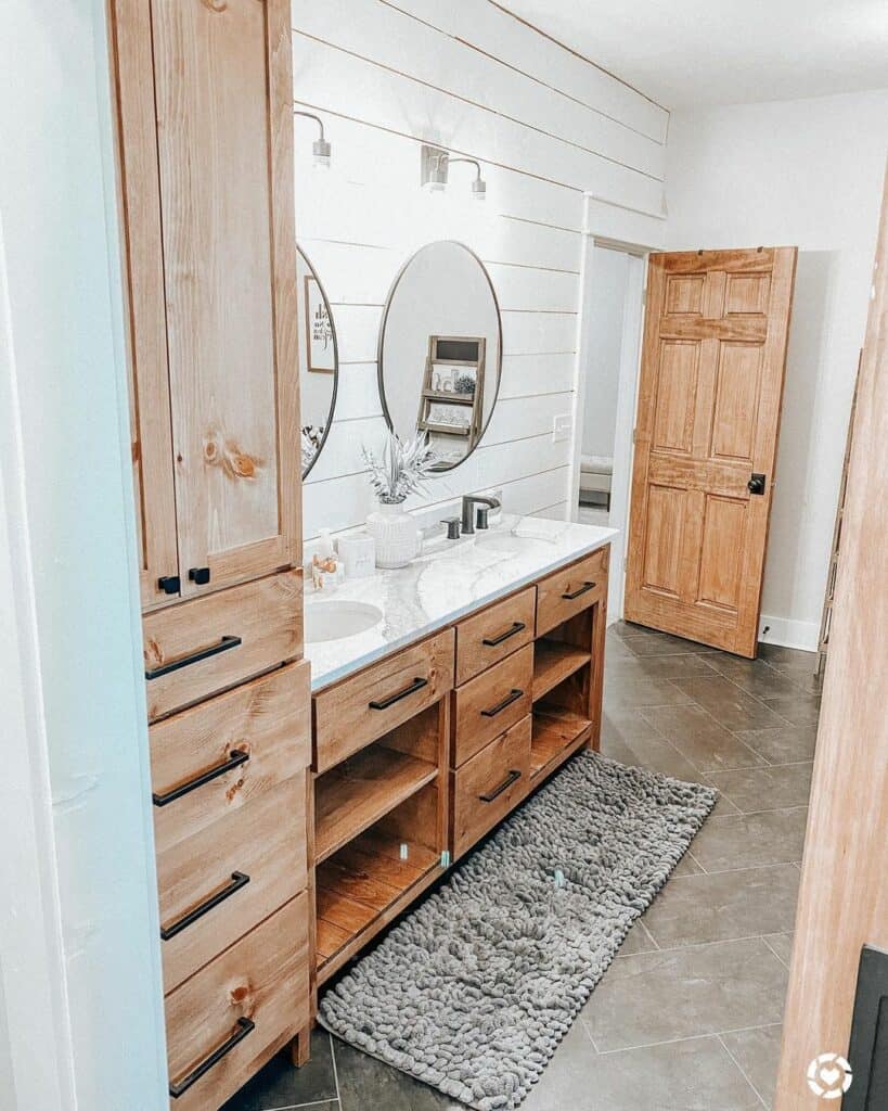 Rustic Master Bath With Shiplap Walls