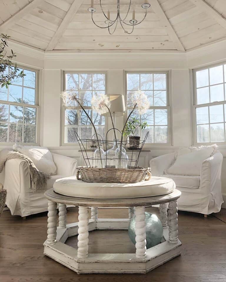 Rustic Touches for White Sunroom
