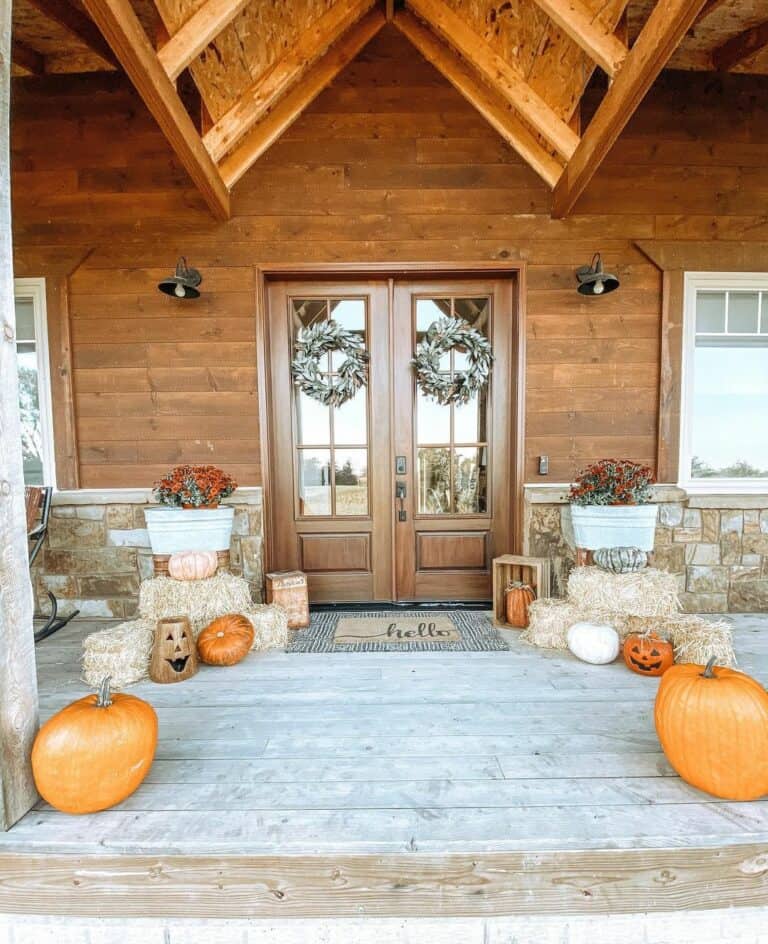 Seasonal Gourds and Mums