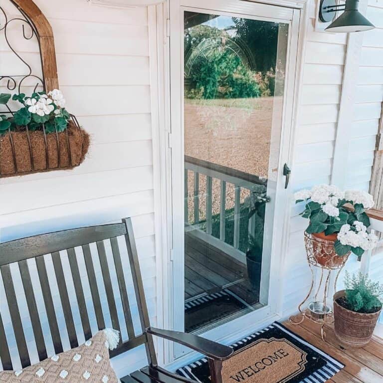 Simple Black and White Décor for a Small Porch