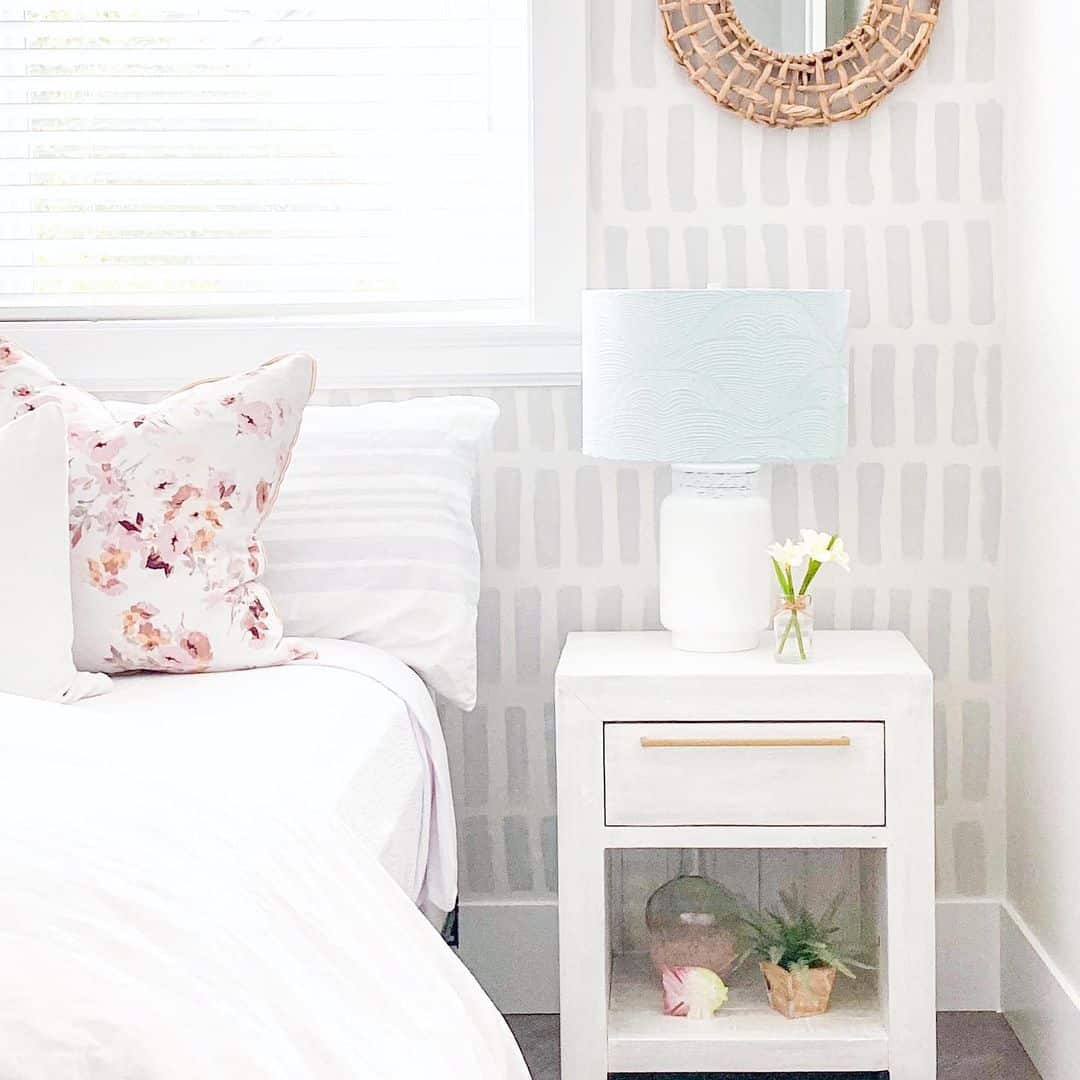 Small Room Ideas With Coastal Décor - Soul & Lane