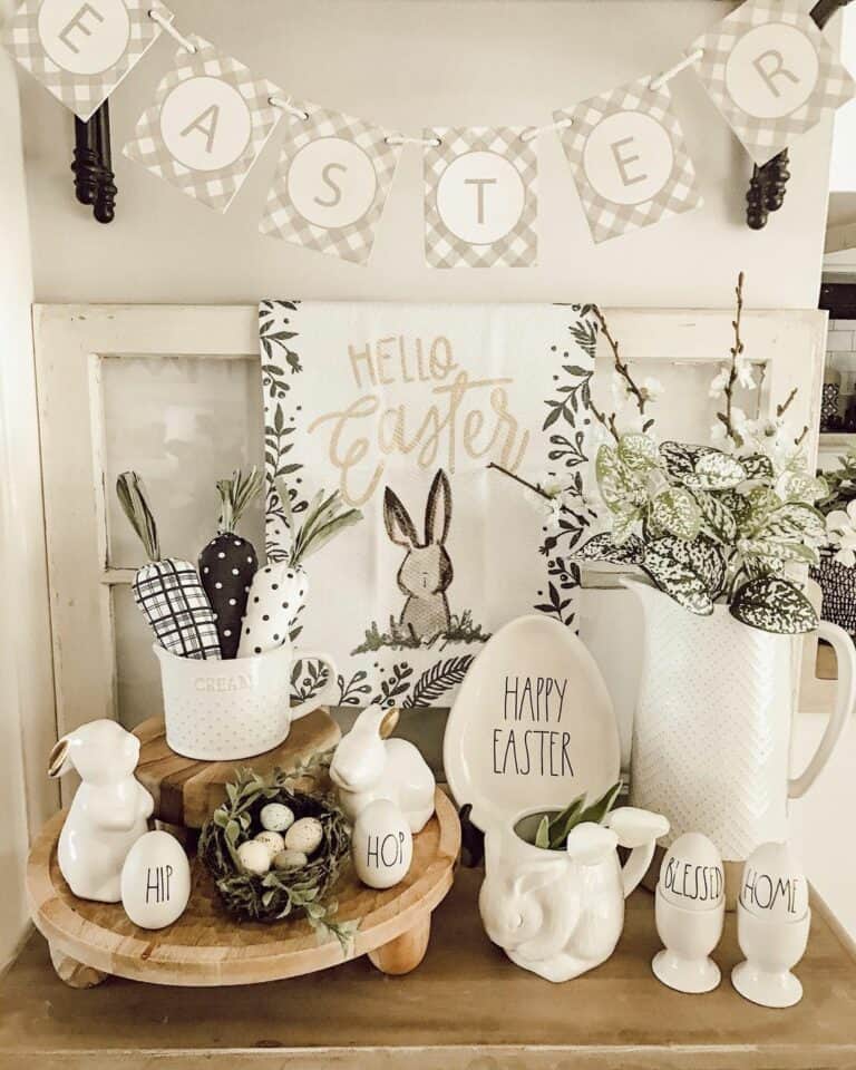 Sophisticated Checkered Easter Décor