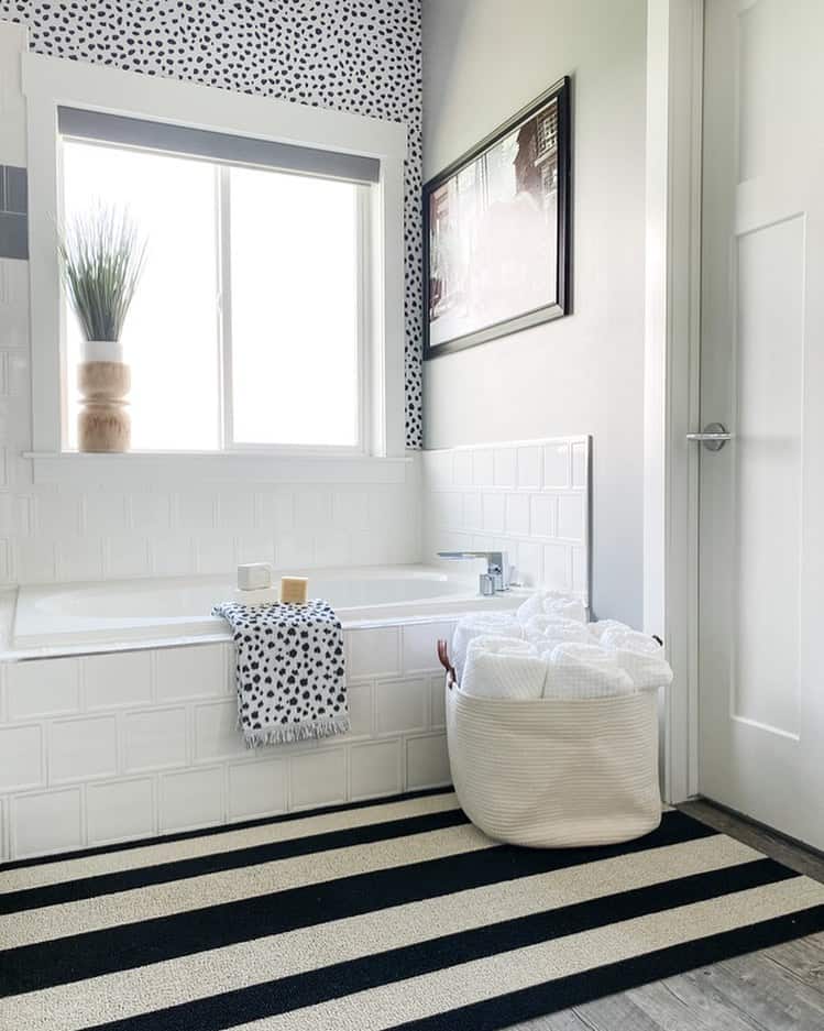 Spotted Accent Wall in White Bathroom