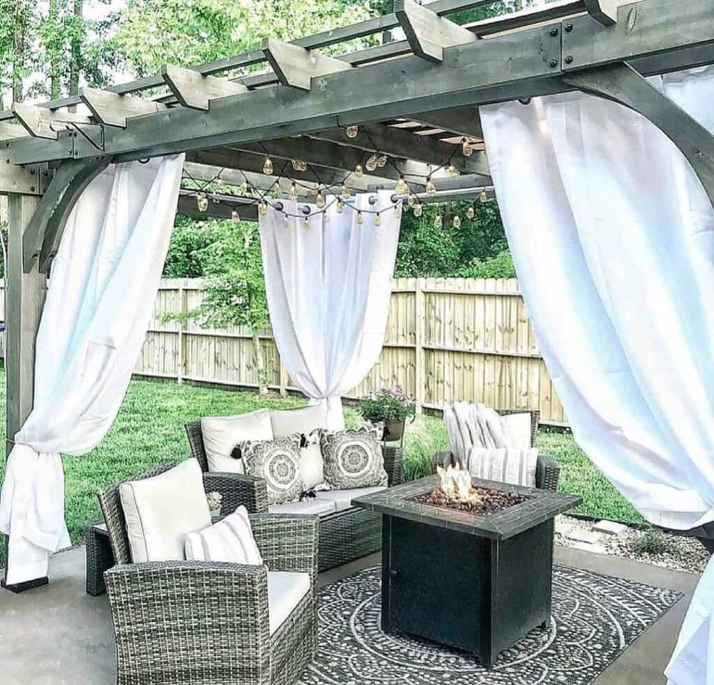 Summer Comfort in the Backyard