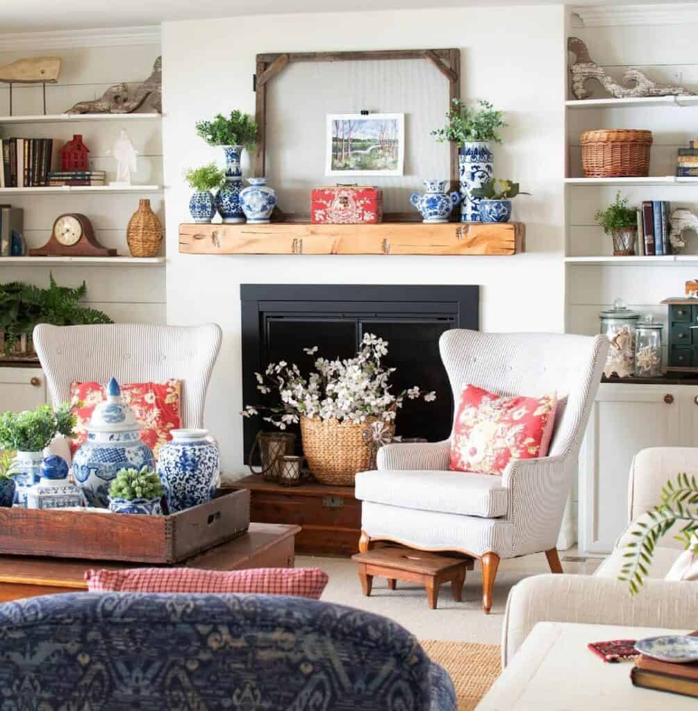 Summer Fireplace Décor With Vases