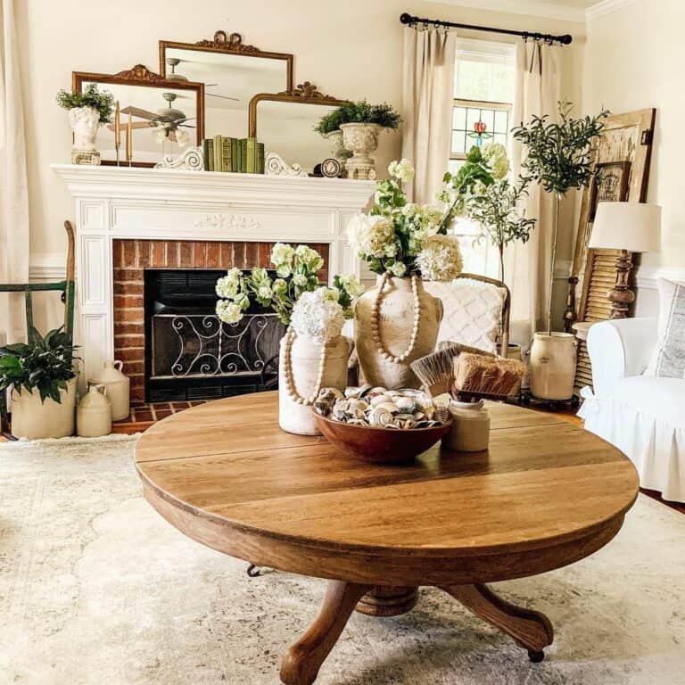 Summer Living Room Décor Includes Hydrangeas