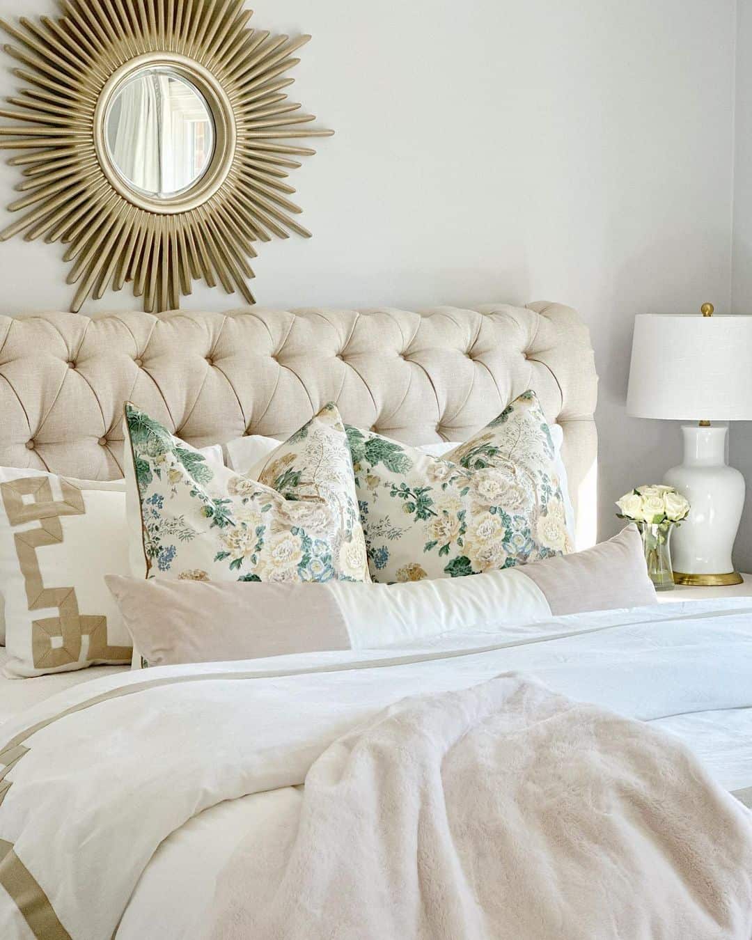 Simple Modern Upholstered Bed - Cream