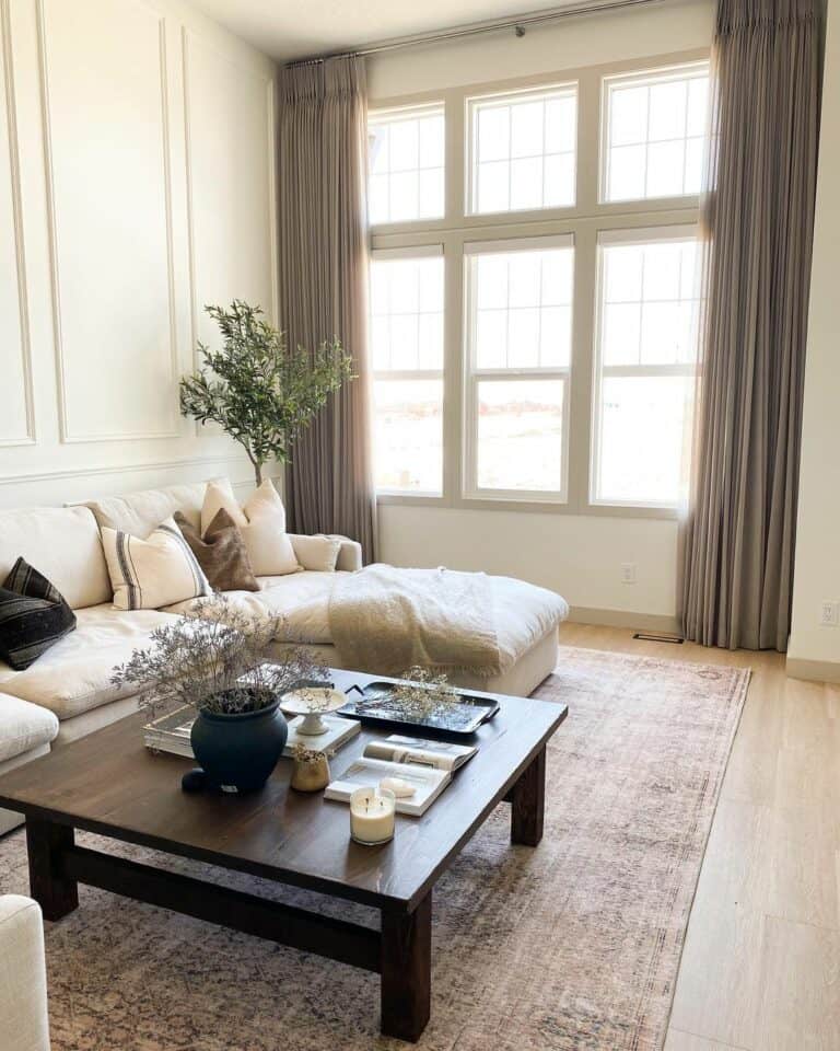 Timeless and Sleek Sunroom