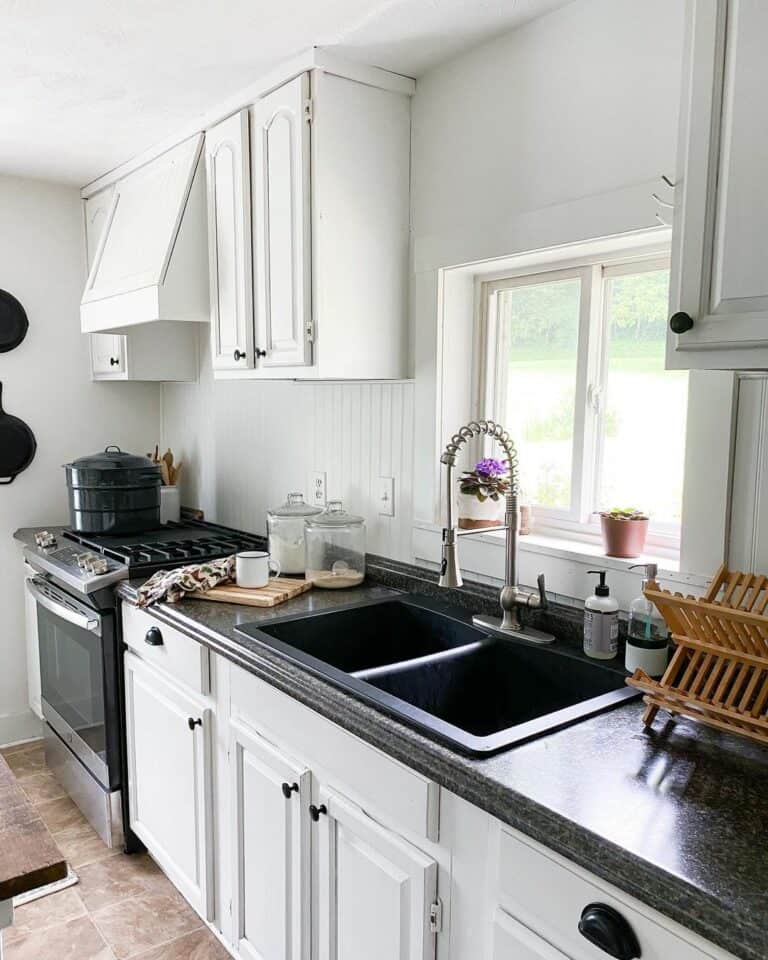 Traditional Farmhouse Kitchen