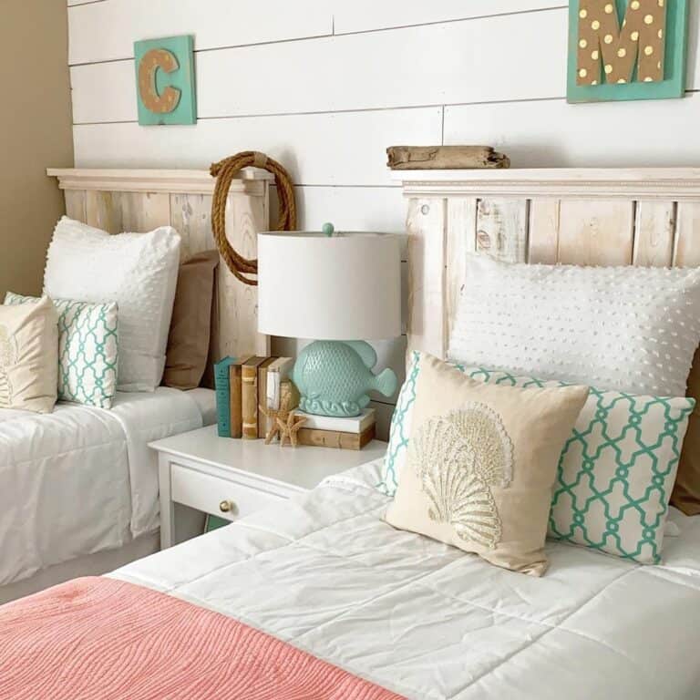 Twin Bedroom With Feminine Coastal Décor