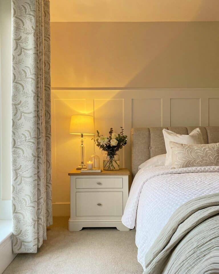 Two-toned White Nightstand With Table Lamp