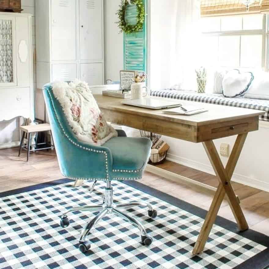 Vibrant Home Office With a Pop of Teal