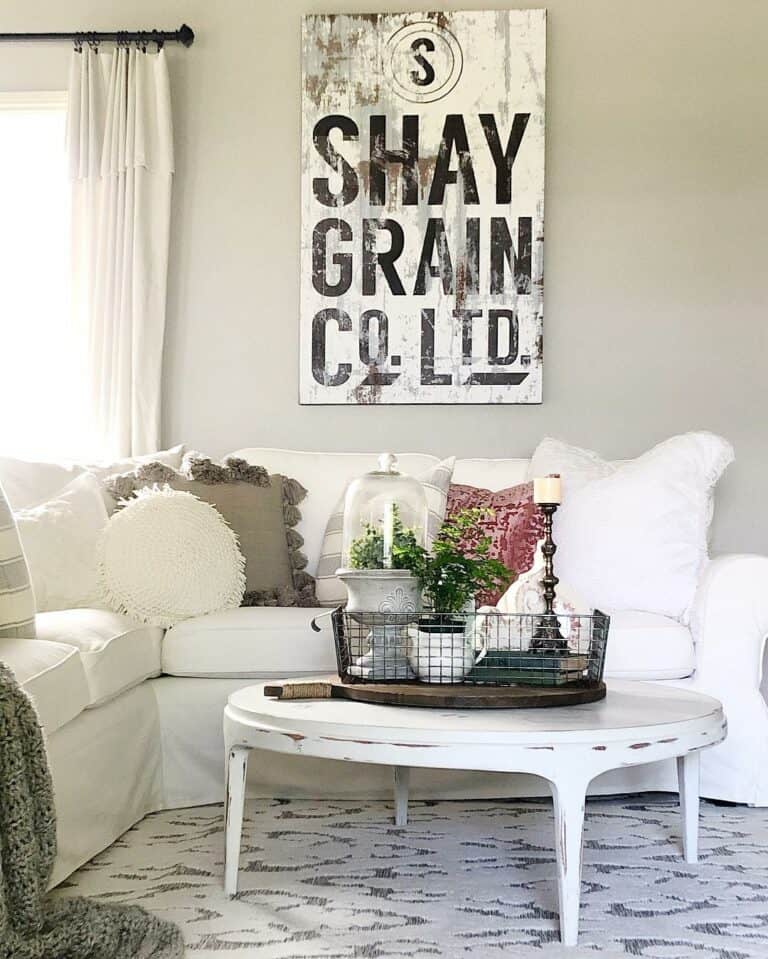 Vintage Accents in Cozy Lounge Nook