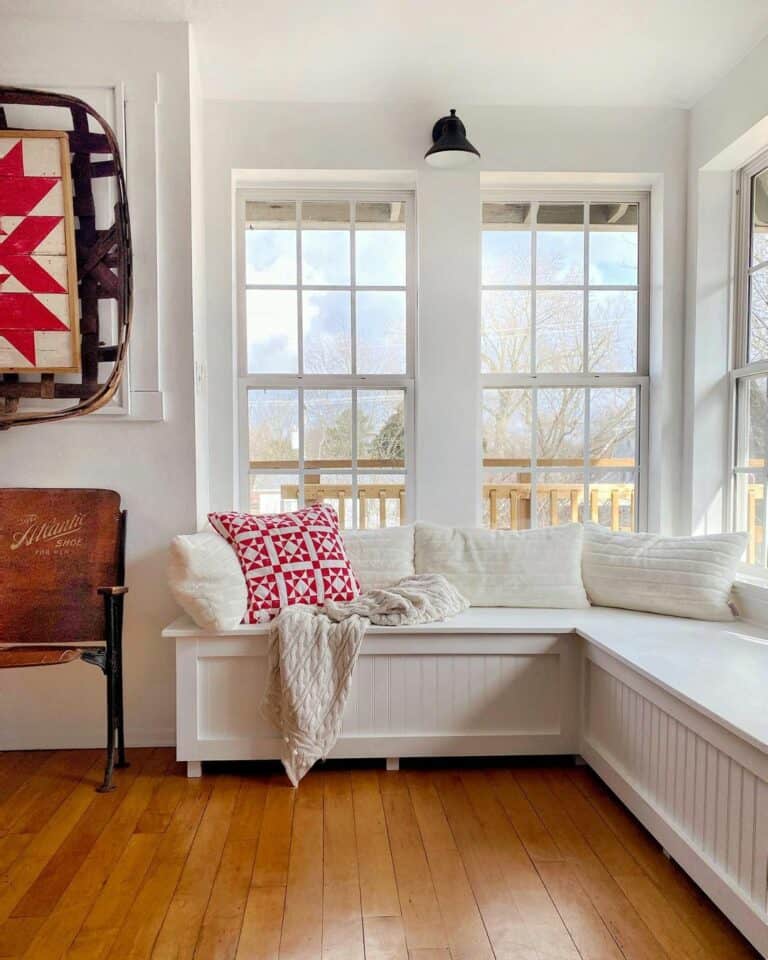 Vintage Décor and Modern Features
