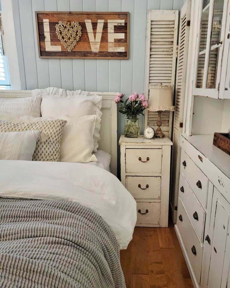 Vintage Love in Farmhouse Bedroom