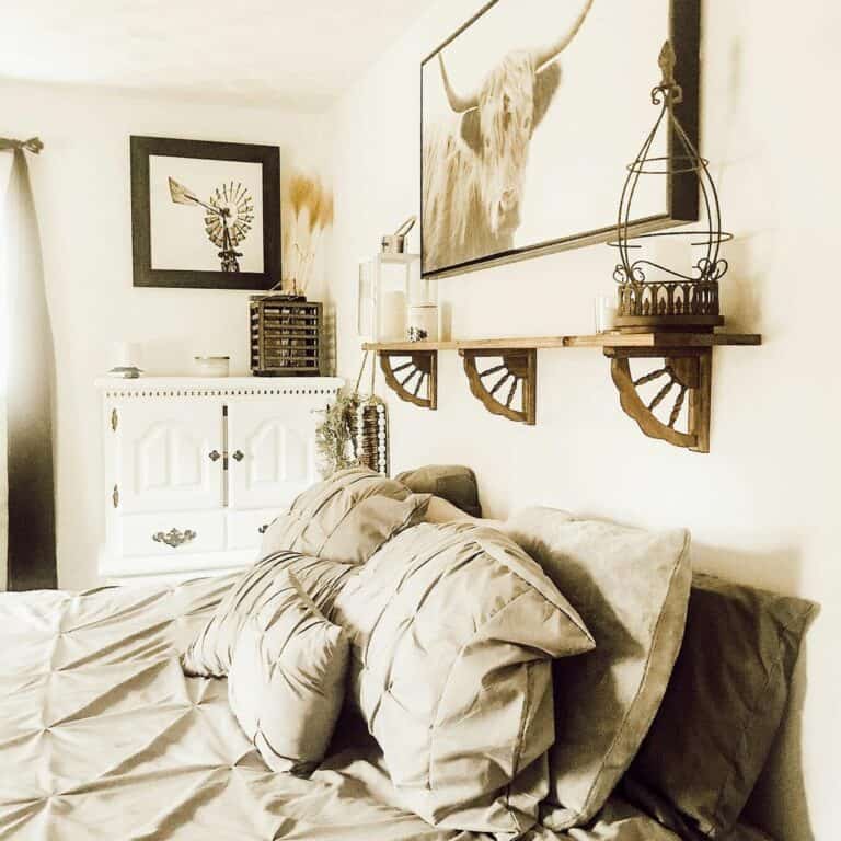 Western Bedroom Ideas for Farmhouse Design