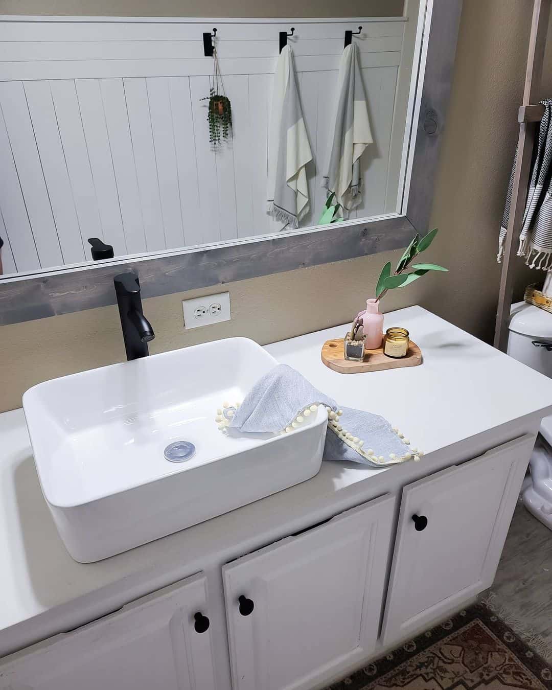 Bathroom countertop ideas: 10 bathroom countertop updates