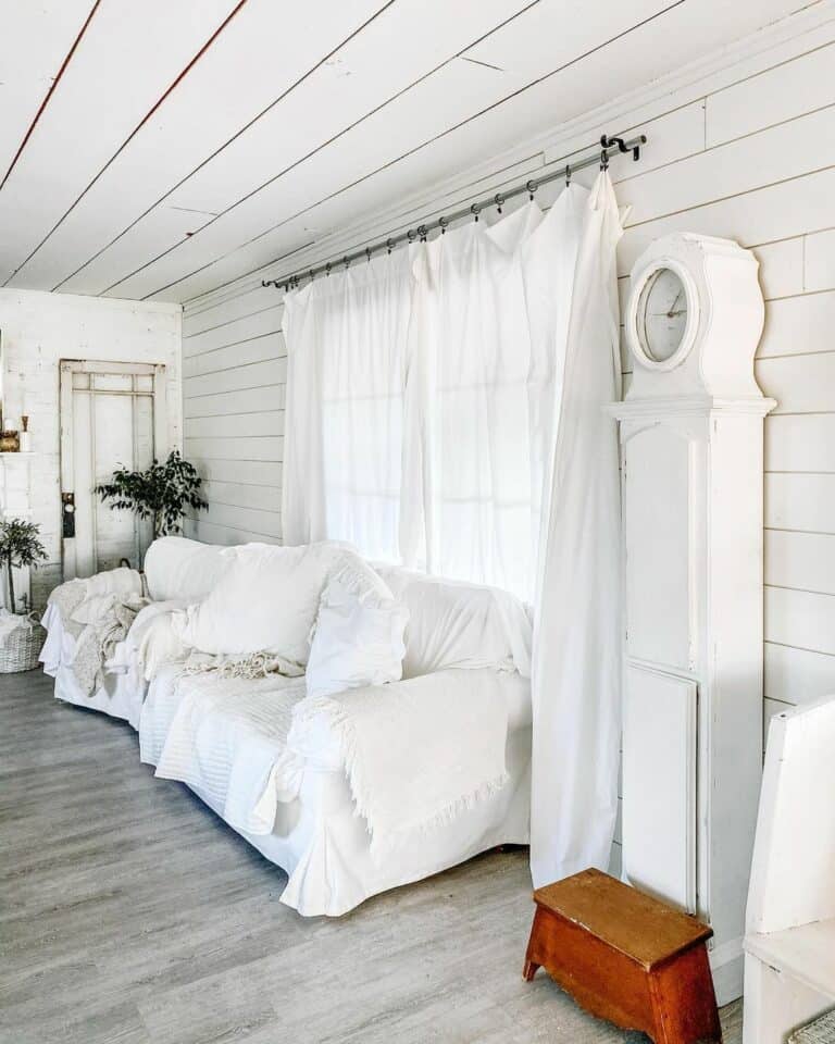 White Living Room For a Country Look