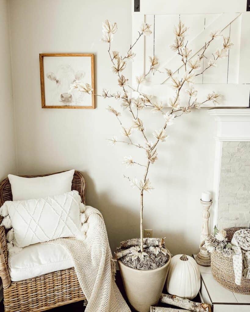 White and Wicker Farmhouse Fall Decorating Ideas