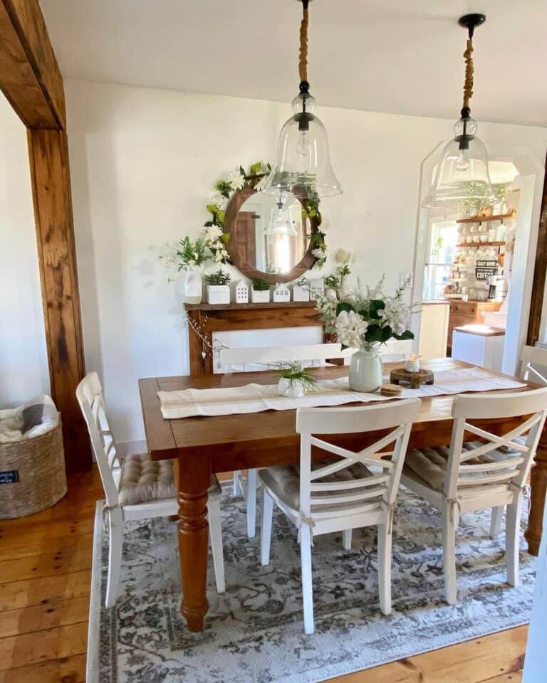 Wooden Accents in Dining Room