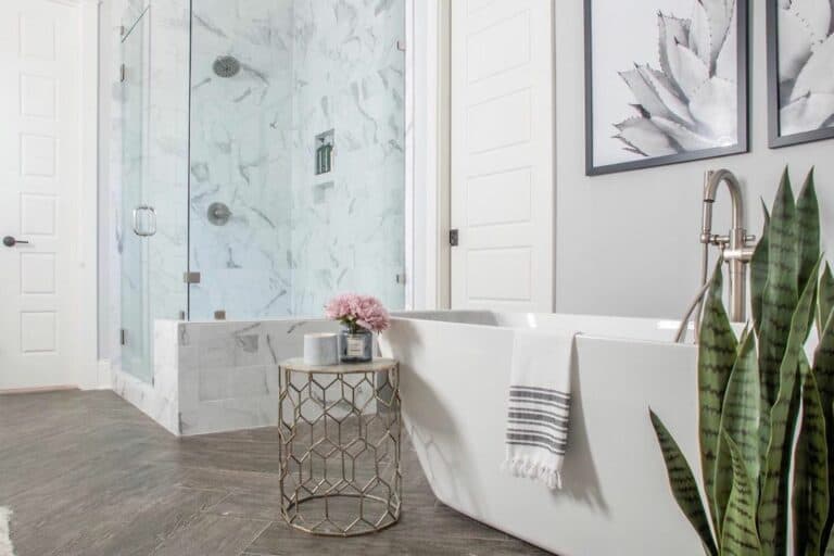 Bathroom Shower Ideas With Lightly Marbled Walls