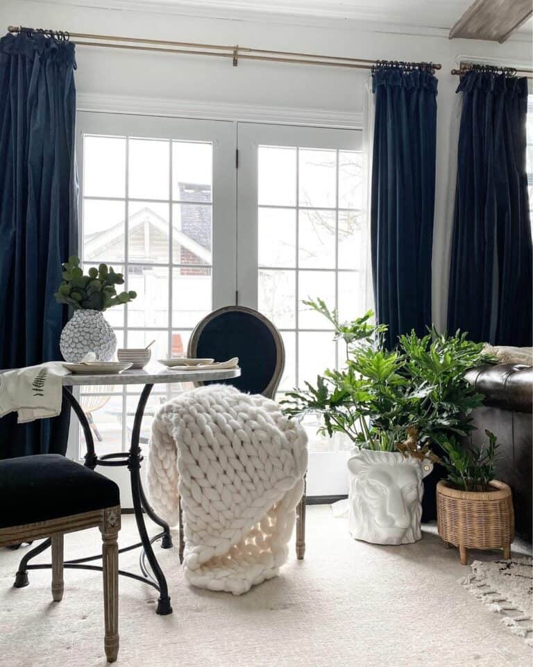 Black Curtain Ideas for an Elegant Living Room