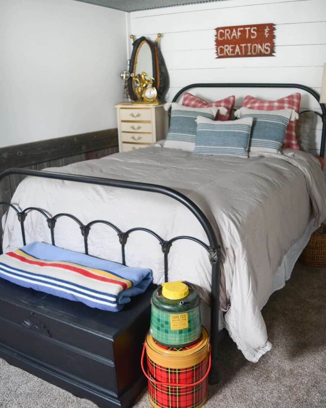 Black Metal Bed With Colorful Bedroom Décor - Soul & Lane