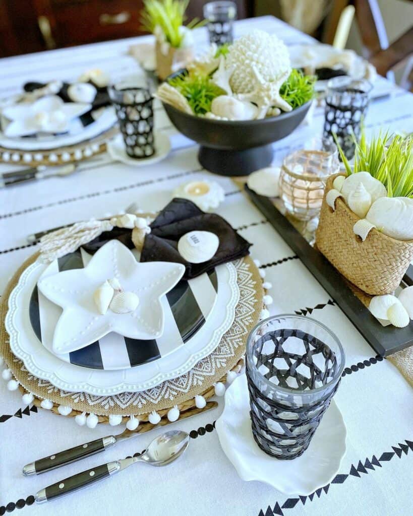 Boho Dining Room With Seashell Décor