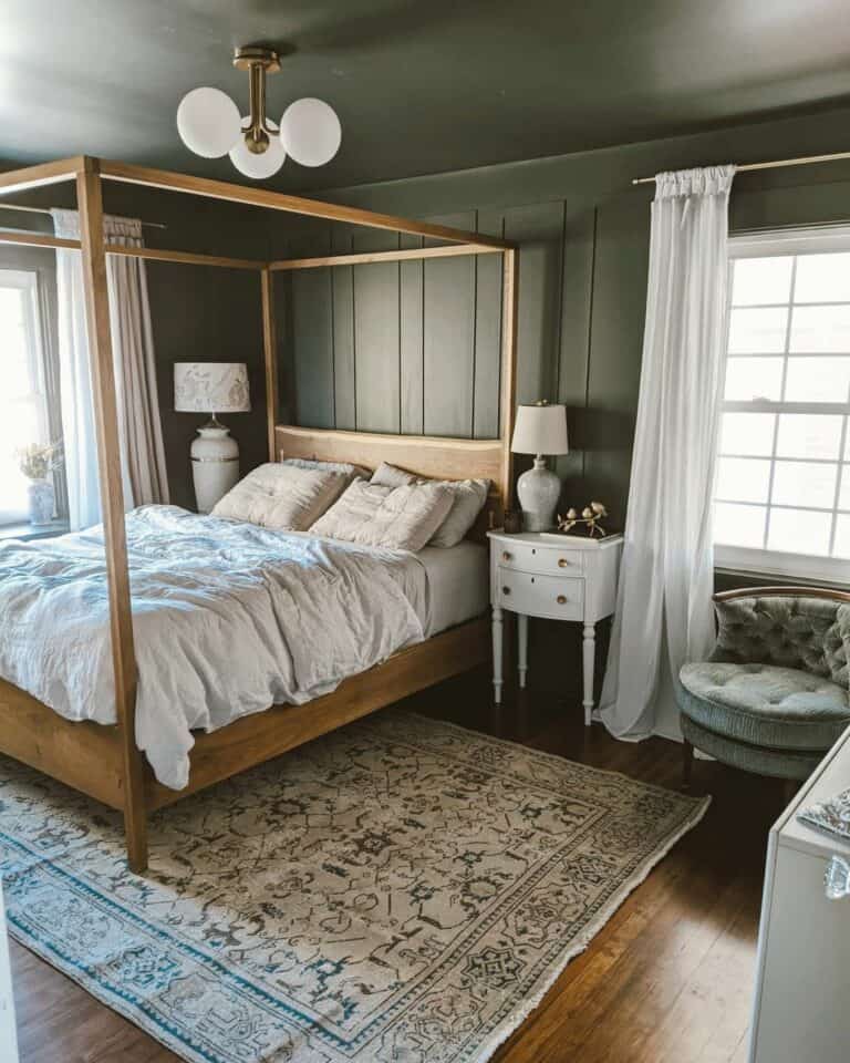 Canopy Bed Layout for a Moody Bedroom