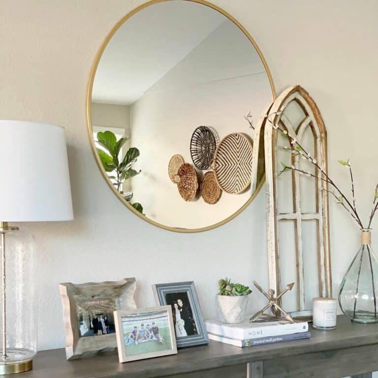 Circular Gold-framed Mirror