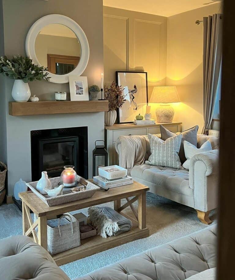 Compact Living Room With a Circular Mirror